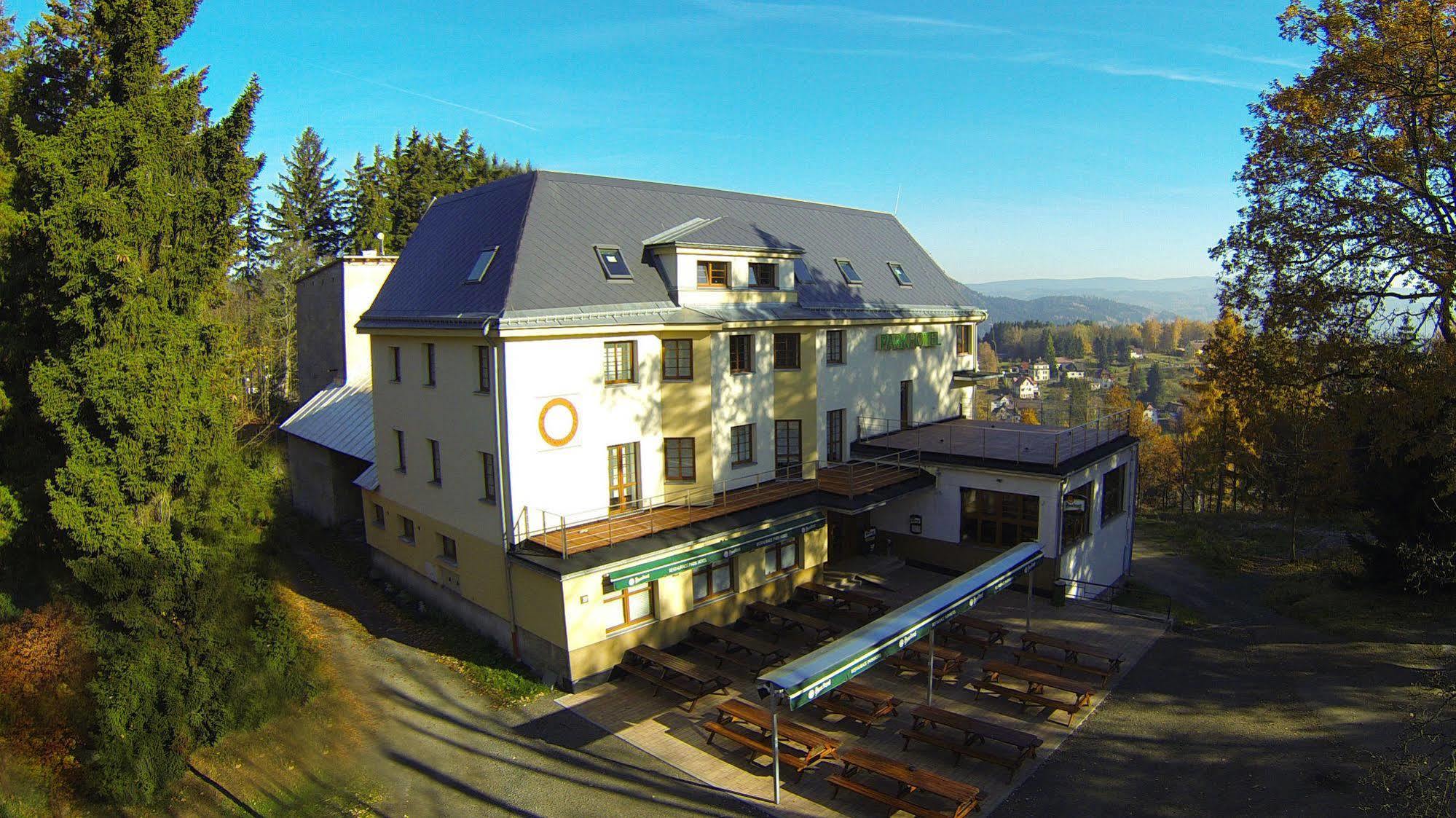 斯姆尔若夫卡公园酒店 Smržovka 外观 照片